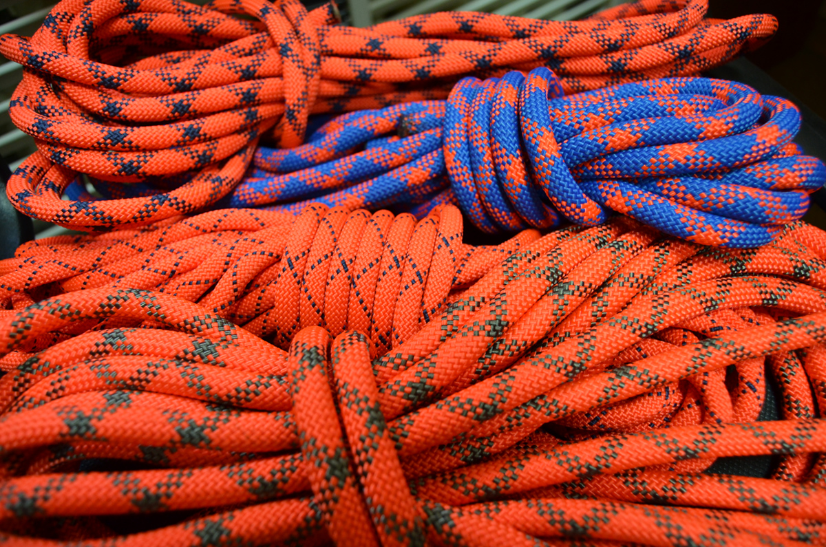 Верёвка страховочно-спасательная Шнур статическая с сердечником низкого растяжения Спуск (10,5 мм)