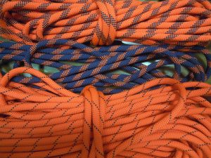 Веревка страховочно-спасательная статическая плетеная с сердечником низкого растяжения "Скала S" (10мм)